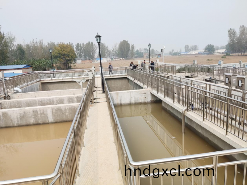 慶祝公司濮陽(yang)汚(wu)水處(chu)理(li)項目註水投入使用