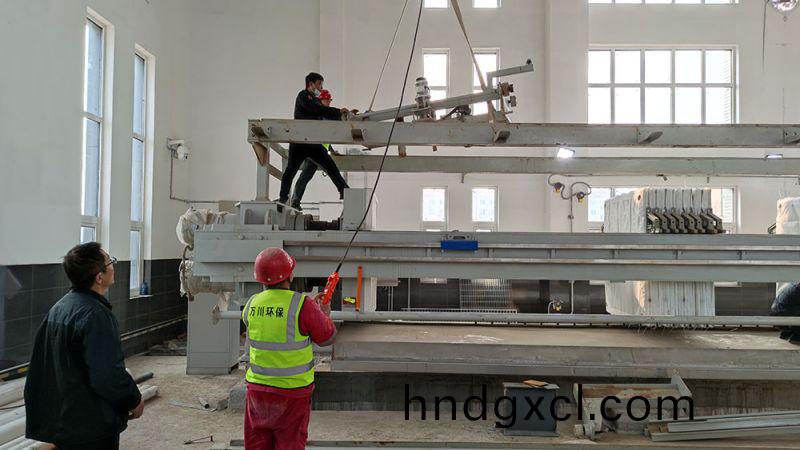 折疊(die)帶式壓濾機的結構特點