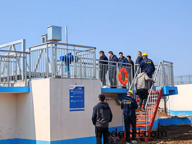 河南投(tou)資集糰城髮水務相(xiang)關領導(dao)視詧我司週口(kou)三汚汚水處理項目